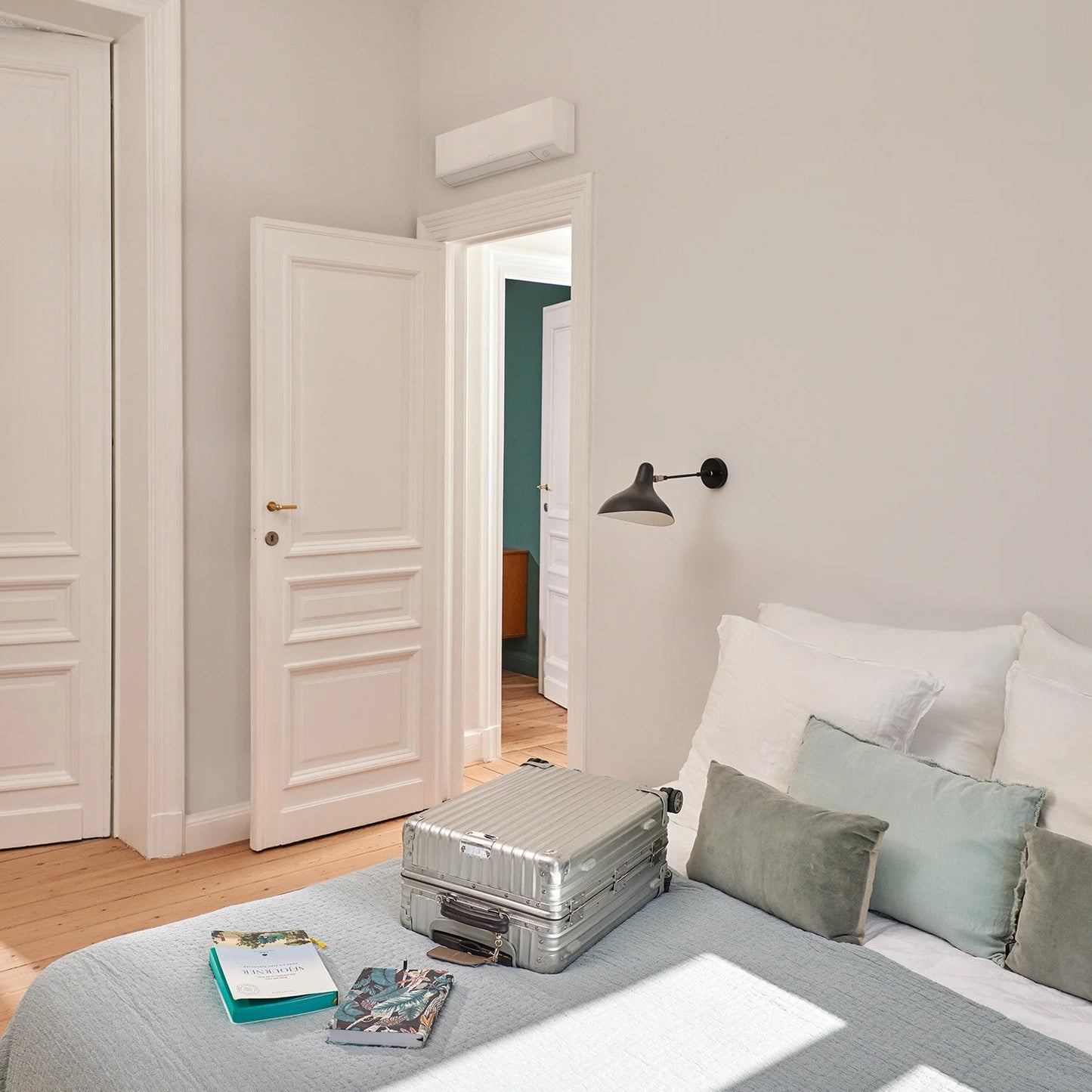 Daikin Yeni Zeta Shira Plus 18000 BTU/h İnverter Duvar Tipi Klima (FTXM50A - RXM50A) - Banyovit